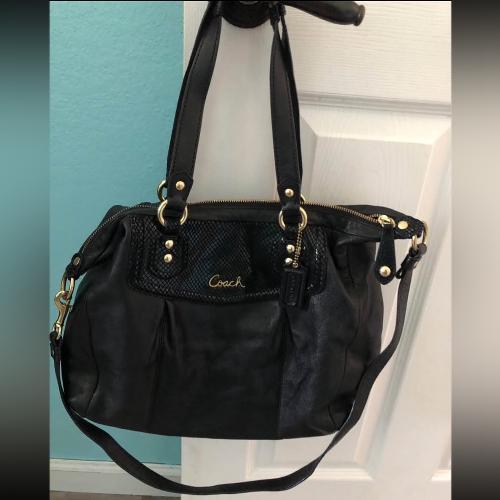Coach Black Leather Shoulder Bag